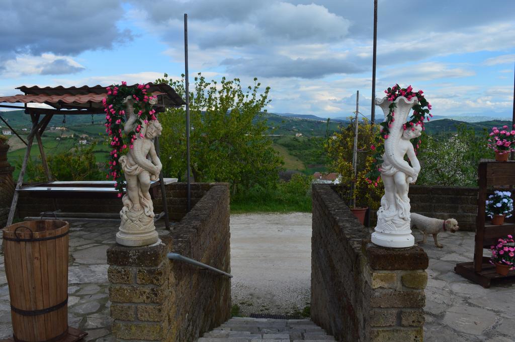 Villa Tre Colli Agri B&B อาเรียโน อีร์ปิโน ภายนอก รูปภาพ