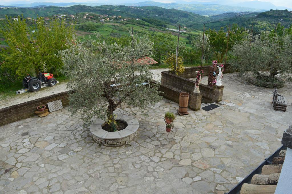 Villa Tre Colli Agri B&B อาเรียโน อีร์ปิโน ภายนอก รูปภาพ