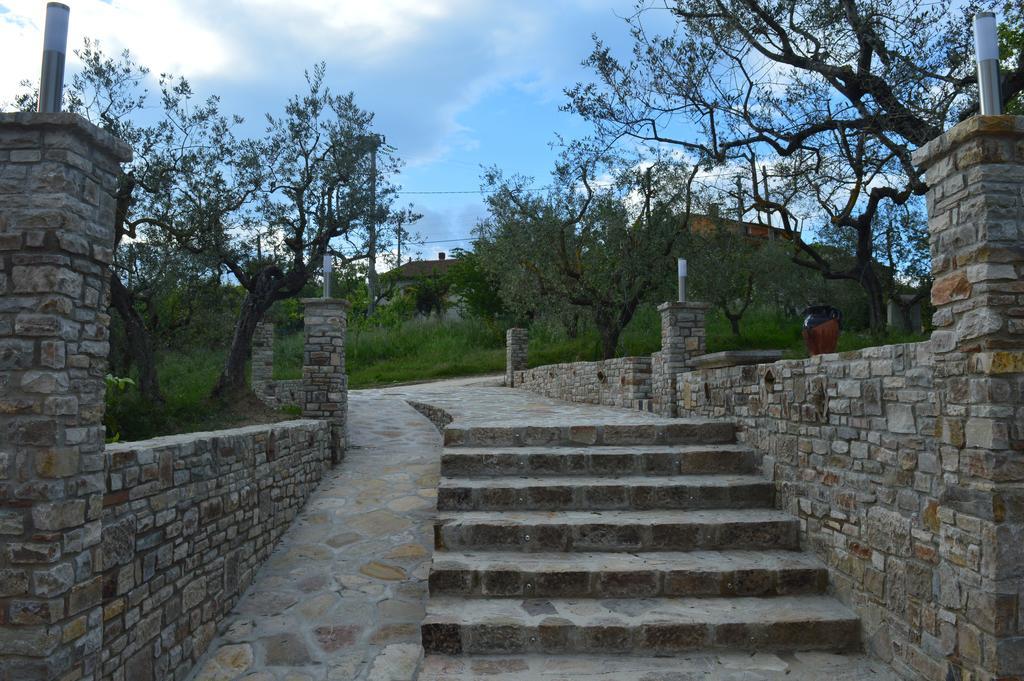 Villa Tre Colli Agri B&B อาเรียโน อีร์ปิโน ภายนอก รูปภาพ