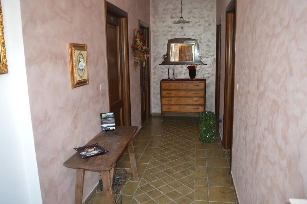 Villa Tre Colli Agri B&B อาเรียโน อีร์ปิโน ภายนอก รูปภาพ