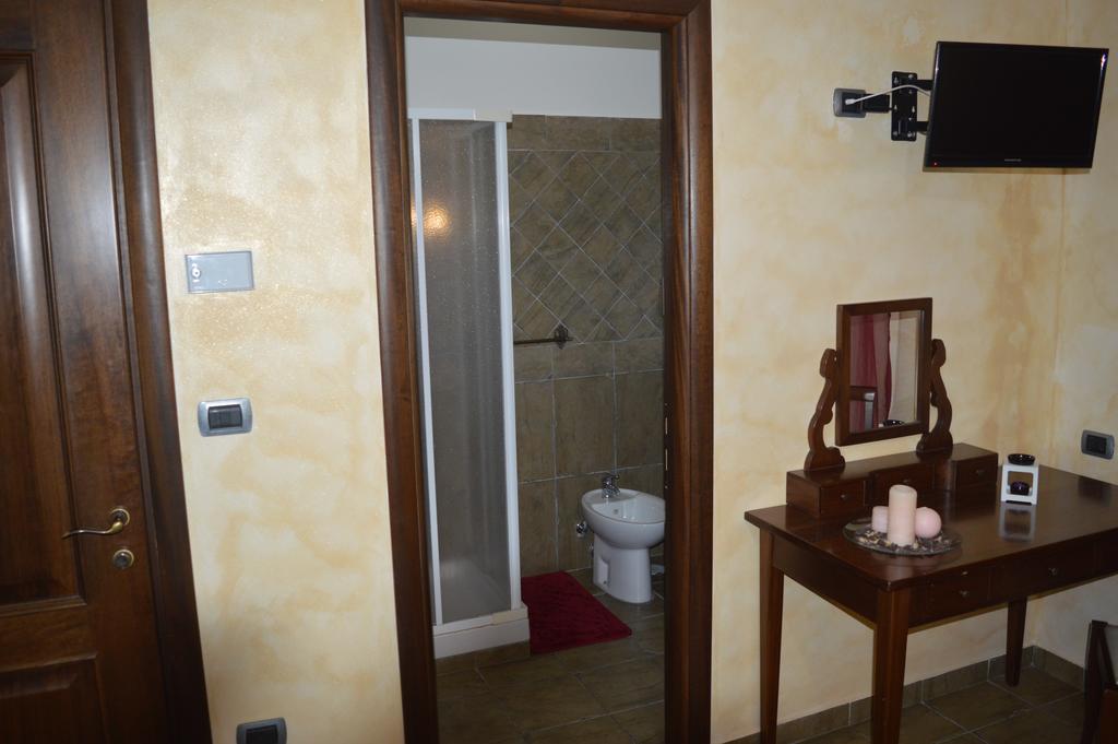 Villa Tre Colli Agri B&B อาเรียโน อีร์ปิโน ภายนอก รูปภาพ