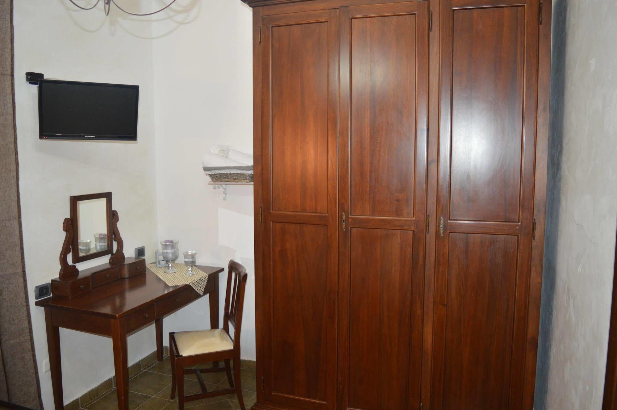 Villa Tre Colli Agri B&B อาเรียโน อีร์ปิโน ภายนอก รูปภาพ